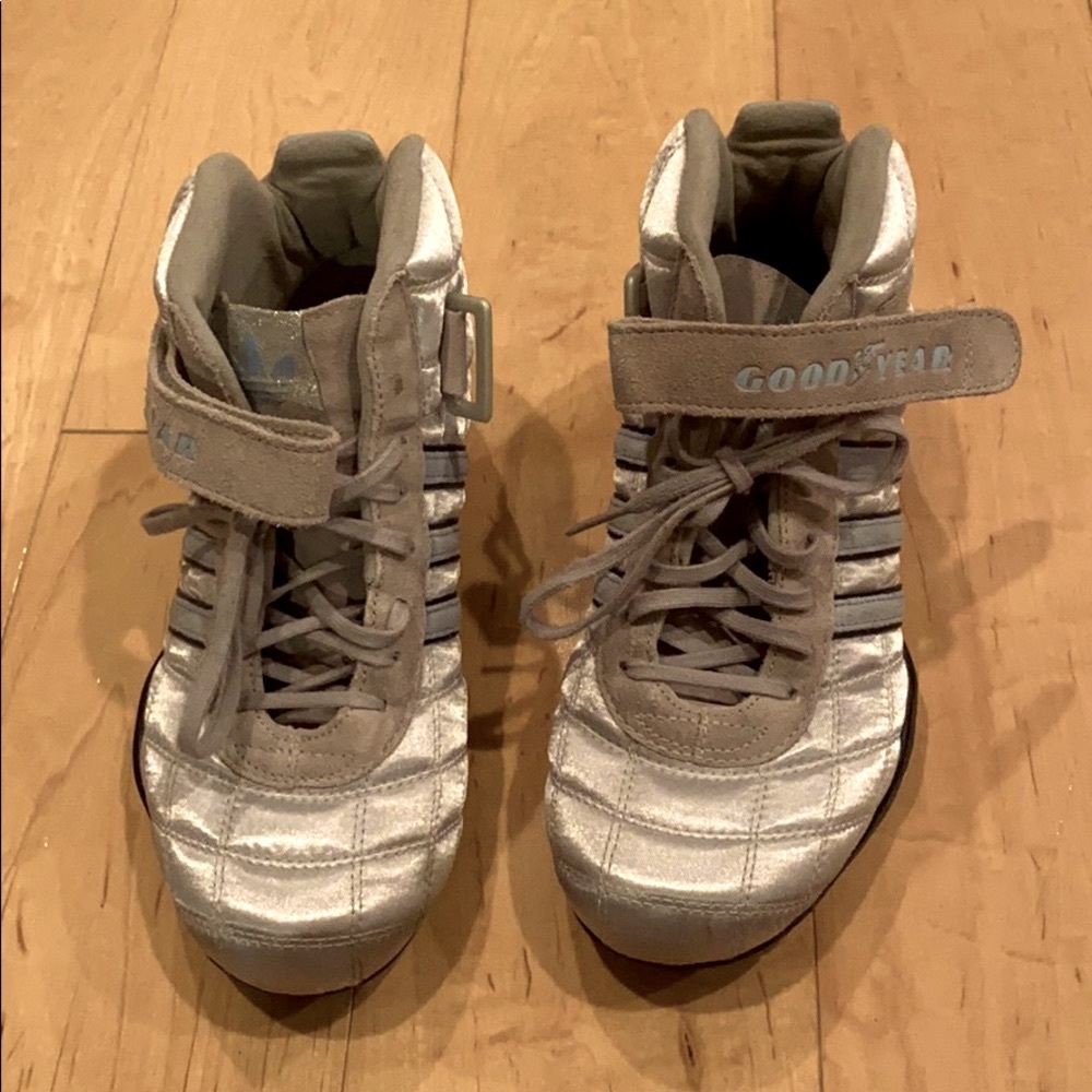 Adidas Goodyear hightops. Silver & baby blue
